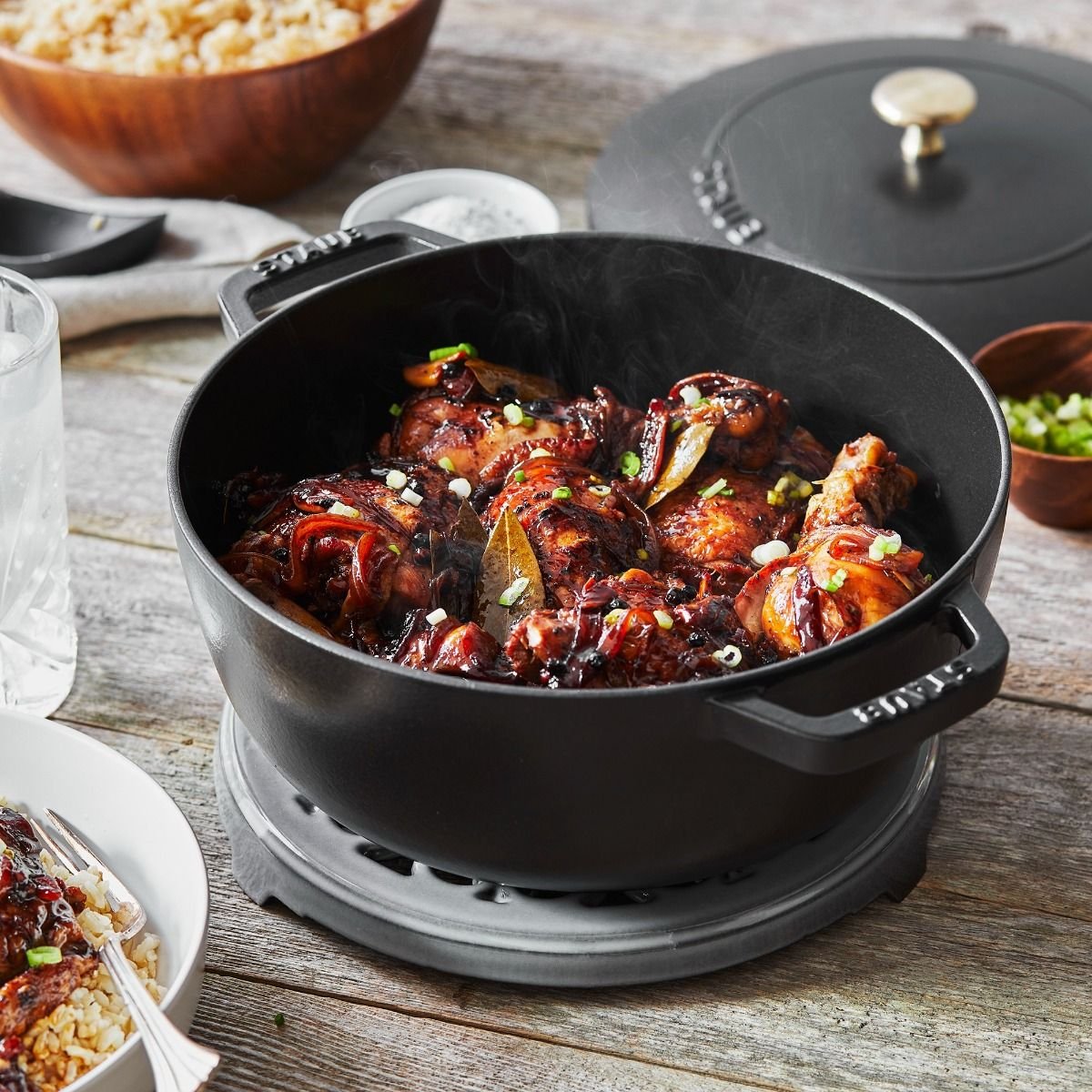 Staub 3.75 Qt. Essential French Oven | Matte Black Staub 3.75 Qt. Essential French Oven | Matte Black -Le Creuset sales 11732423 ls 02