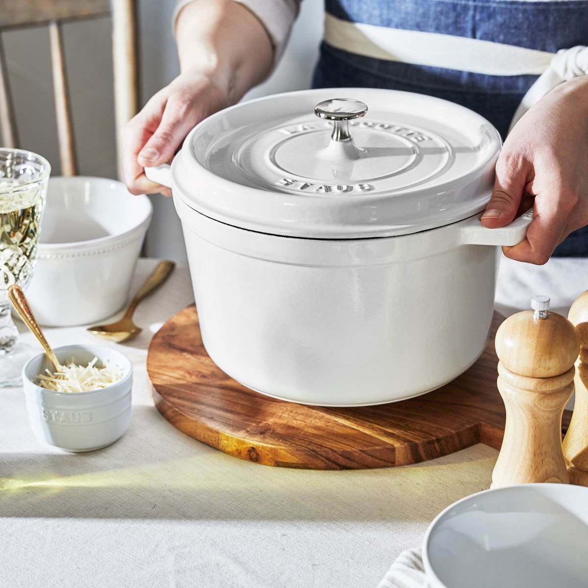 Staub 5 Qt Tall Cocotte | White Staub 5 Qt Tall Cocotte | White -Le Creuset sales 12502402 gif2 01