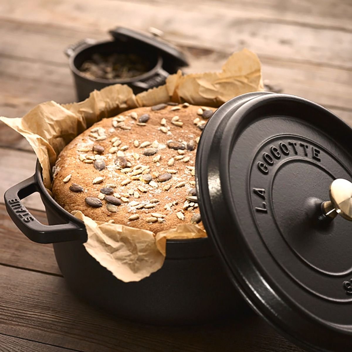 Staub 5.5 Qt. Round Cocotte/Dutch Oven | Matte Black Staub 5.5 Qt. Round Cocotte/Dutch Oven | Matte Black -Le Creuset sales 872078000301 4 ls 1
