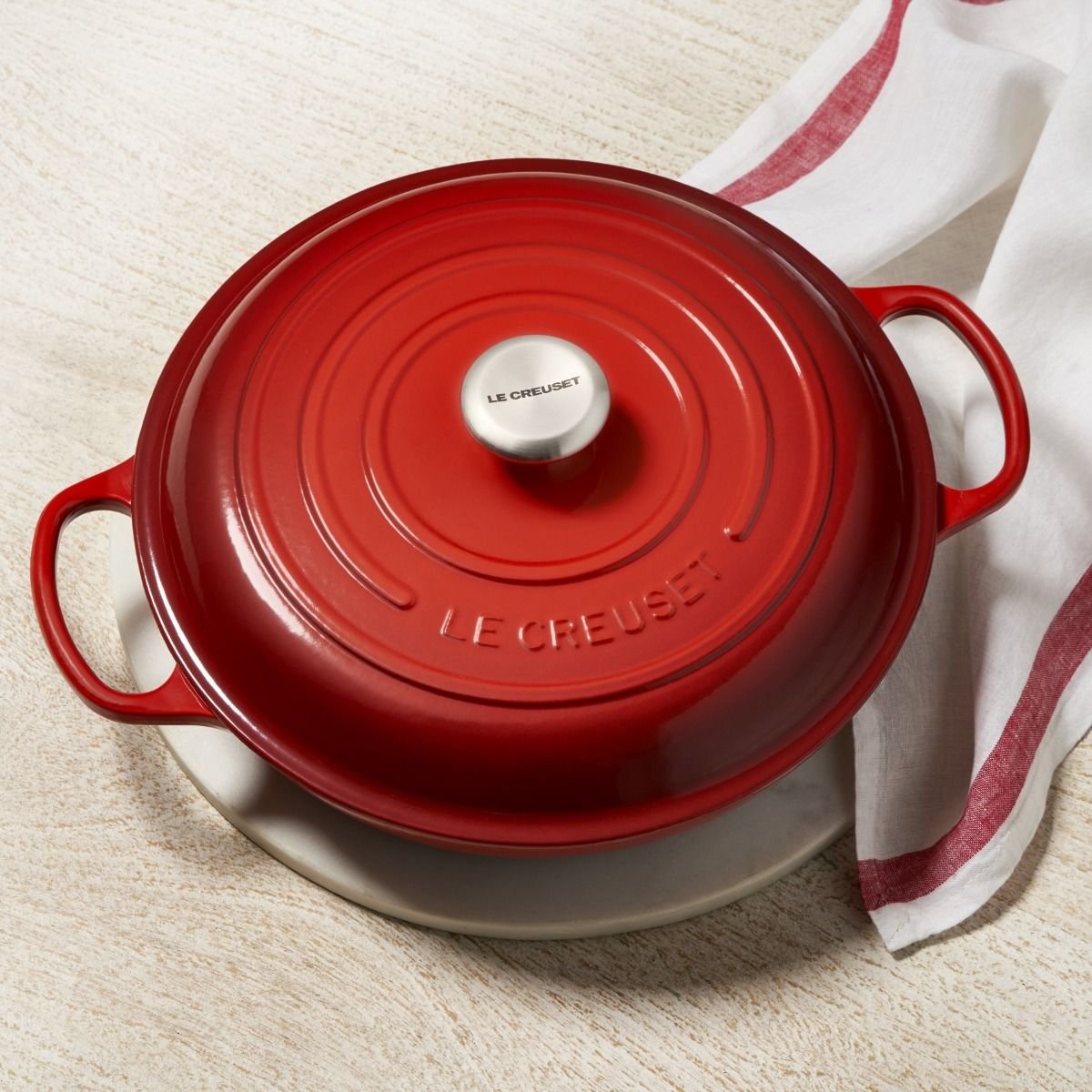 Le Creuset 3.5 Qt. Signature Enameled Cast Iron Braiser with Stainless Steel Knob | Cerise/Cherry Red Le Creuset 3.5 Qt. Signature Enameled Cast Iron Braiser With Stainless Steel Knob | Cerise/Cherry Red -Le Creuset sales cer3