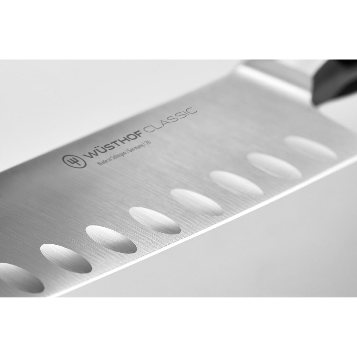 Wusthof Classic 7" Santoku Knife | Hollow Edge Wusthof Cutlery Wusthof Classic 7" Santoku Knife | Hollow Edge -Le Creuset sales classic hollow edge detail 3 1