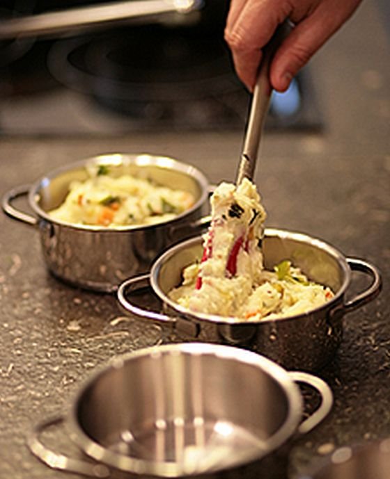 Demeyere RESTO Mini Dutch Oven Set with Lids - 0.58 Qt Each - 4 PC Set Demeyere RESTO Mini Dutch Oven Set With Lids - 0.58 Qt Each - 4 PC Set -Le Creuset sales demeyere resto mini dutch ovens 4pc 1life 84012