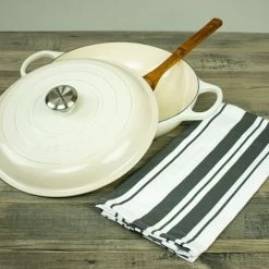 Le Creuset 5 Qt. Signature Enameled Cast Iron Braiser With Stainless Steel Knob | Meringue White -Le Creuset sales dsc 1165