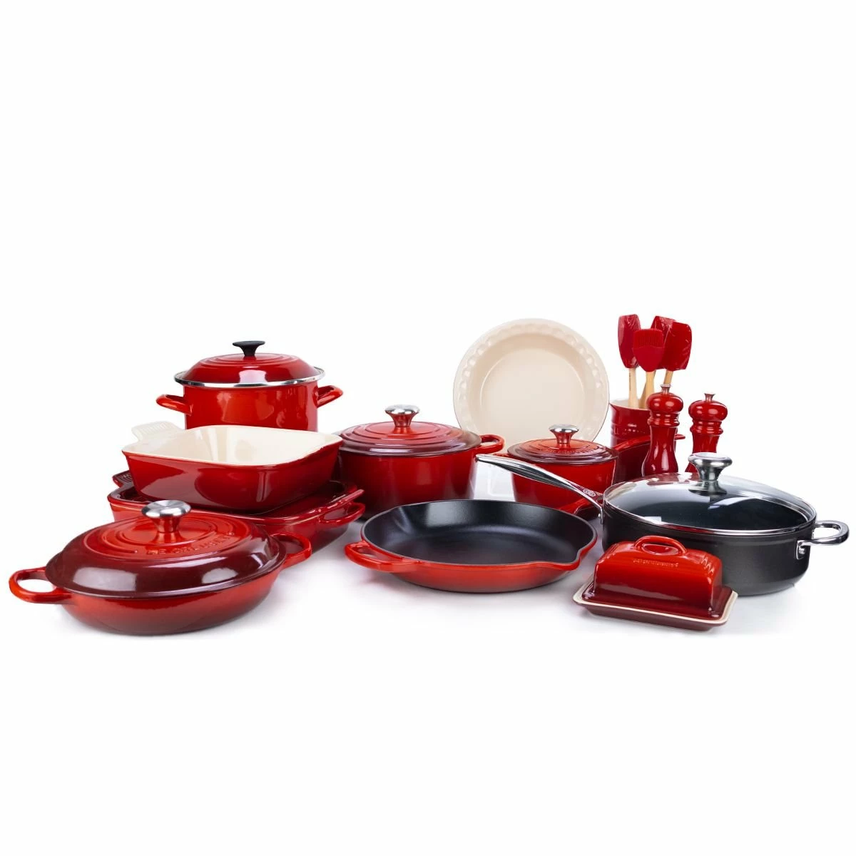 Le Creuset Collector's 23-Piece Set | Cerise 3 Le Creuset Collector's 23-Piece Set | Cerise