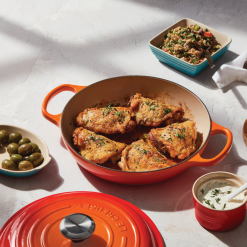 Le Creuset 2.25 Qt. Signature Enameled Cast Iron Braiser With Stainless Steel Knob | Flame Orange 8 Le Creuset 2.25 Qt. Signature Enameled Cast Iron Braiser With Stainless Steel Knob | Flame Orange -Le Creuset sales flamelife2 1