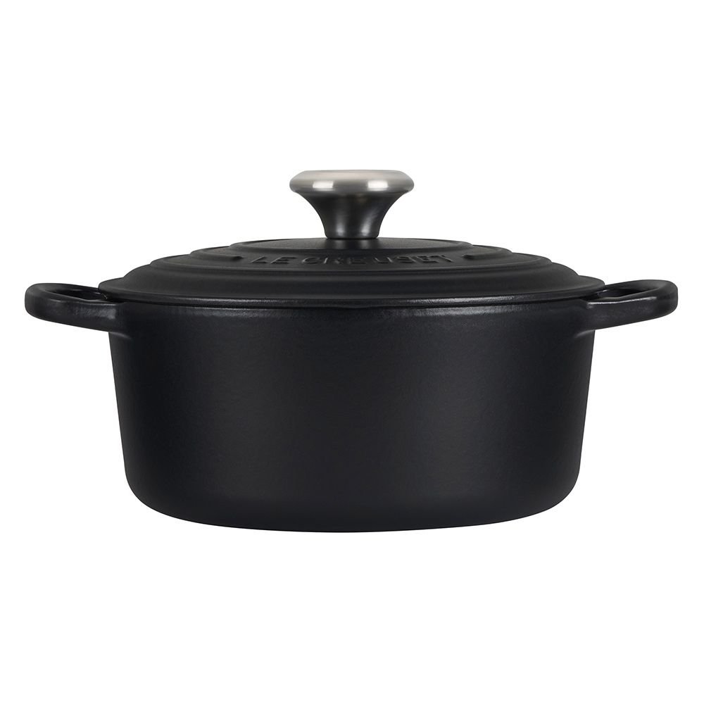 Le Creuset 3.5 Qt. Round Signature Dutch Oven with Stainless Steel Knob | Licorice Le Creuset 3.5 Qt. Round Signature Dutch Oven With Stainless Steel Knob | Licorice -Le Creuset sales rs11436 ls2501 2220ss 2 lpr