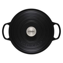 Le Creuset 5.5 Qt. Round Signature Dutch Oven With Stainless Steel Knob | Licorice 4 Le Creuset 5.5 Qt. Round Signature Dutch Oven With Stainless Steel Knob | Licorice -Le Creuset sales rs11818 ls2501 2620ss 3 lpr