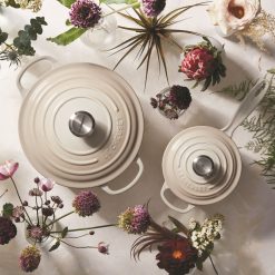 Le Creuset 4.5 Qt. Round Signature Dutch Oven With Stainless Steel Knob | Meringue White -Le Creuset sales rs9169 spring 2019 meringueflowers 1130 2