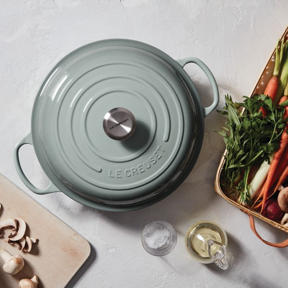Le Creuset 3.5 Qt. Signature Enameled Cast Iron Braiser with Stainless Steel Knob | Sea Salt Le Creuset 3.5 Qt. Signature Enameled Cast Iron Braiser With Stainless Steel Knob | Sea Salt -Le Creuset sales rs9191 spring 2019 seasaltbraiserhuman 0732 lpr