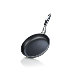 Swiss Diamond HD 9.5" Fry Pan With Griddle Set 4 Swiss Diamond HD 9.5" Fry Pan With Griddle Set -Le Creuset sales swiss3